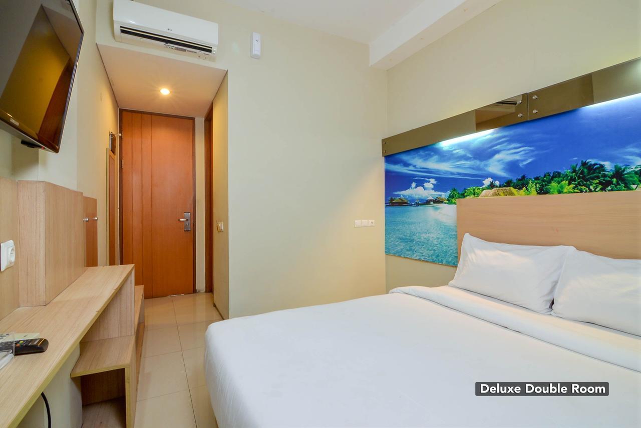 Image Hotel And Resto Бандунг Экстерьер фото
